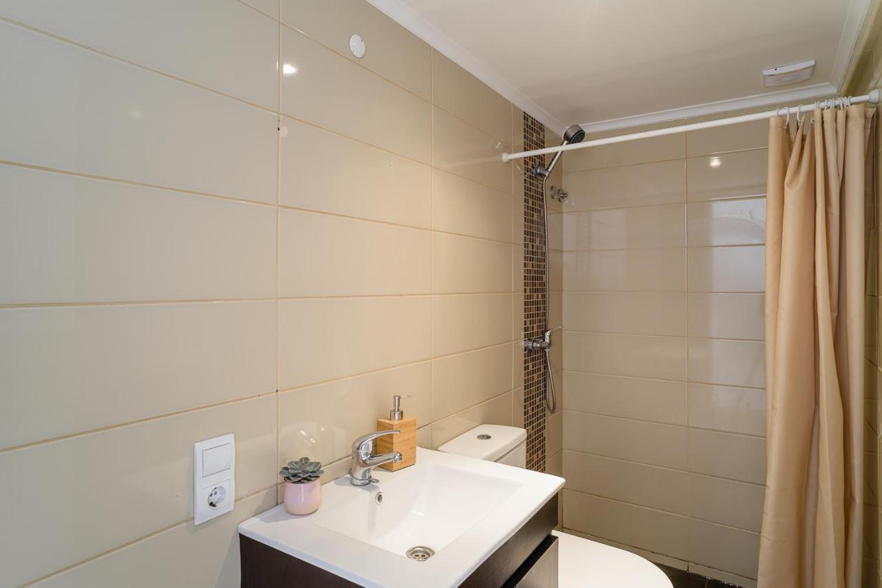 Apartments Center Castelo Lisboa Dış mekan fotoğraf