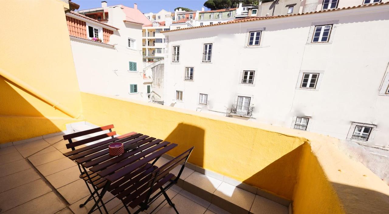Apartments Center Castelo Lisboa Dış mekan fotoğraf