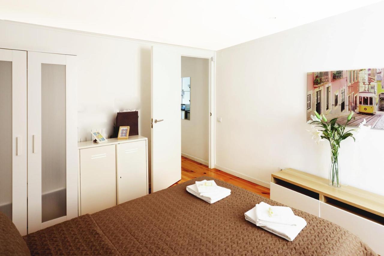 Apartments Center Castelo Lisboa Dış mekan fotoğraf