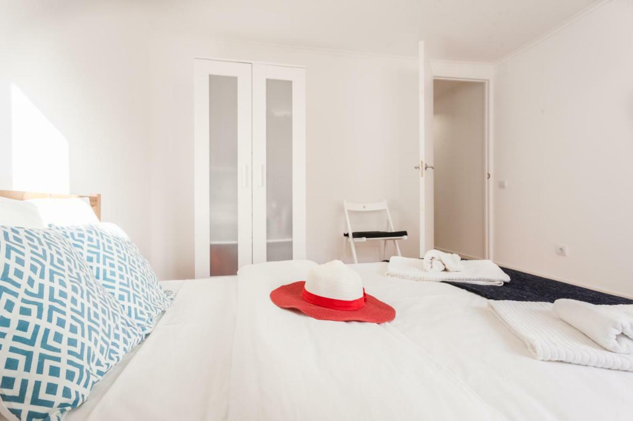 Apartments Center Castelo Lisboa Dış mekan fotoğraf